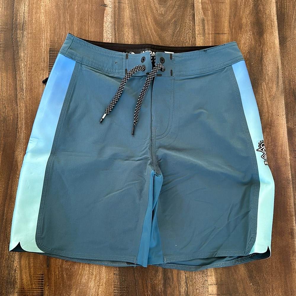 🌊EUC Boys Rip Curl Mirage Ultimate Stretch Boardshorts